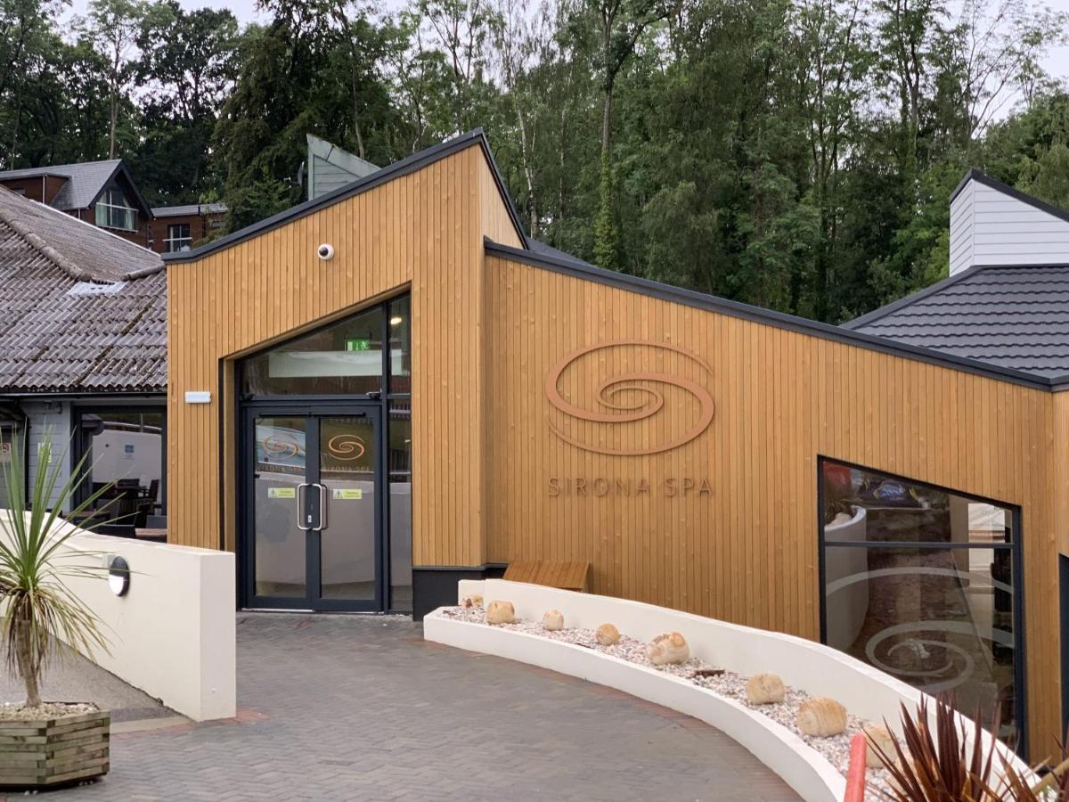 Spacious Primrose Lodge For 6 With Hot Tub At A Spa Resort Chudleigh Luaran gambar