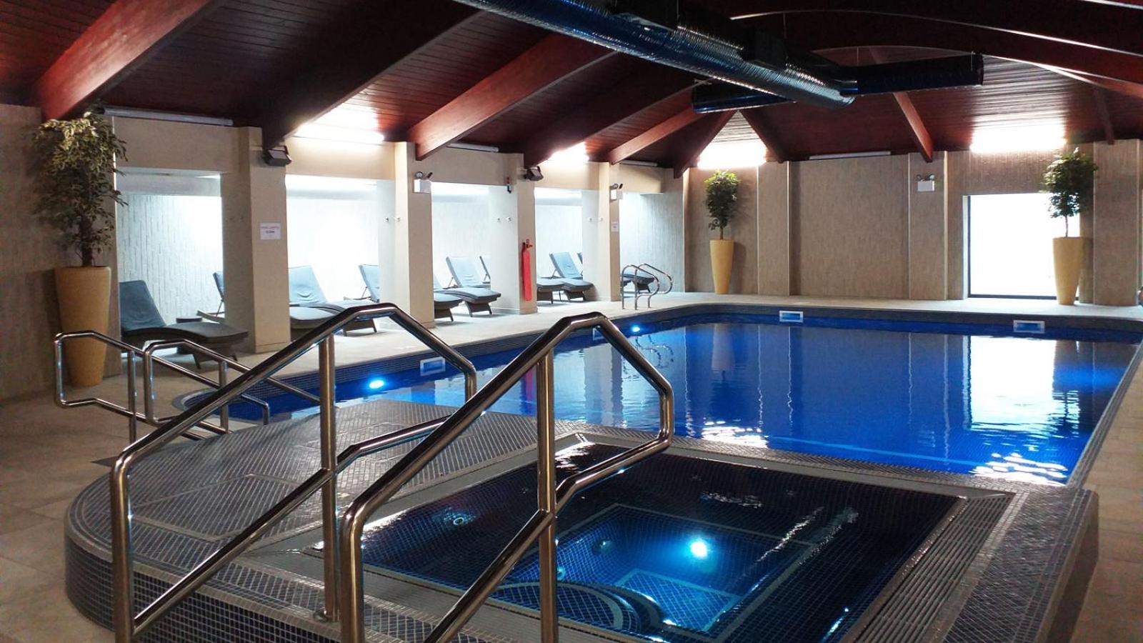 Spacious Primrose Lodge For 6 With Hot Tub At A Spa Resort Chudleigh Luaran gambar