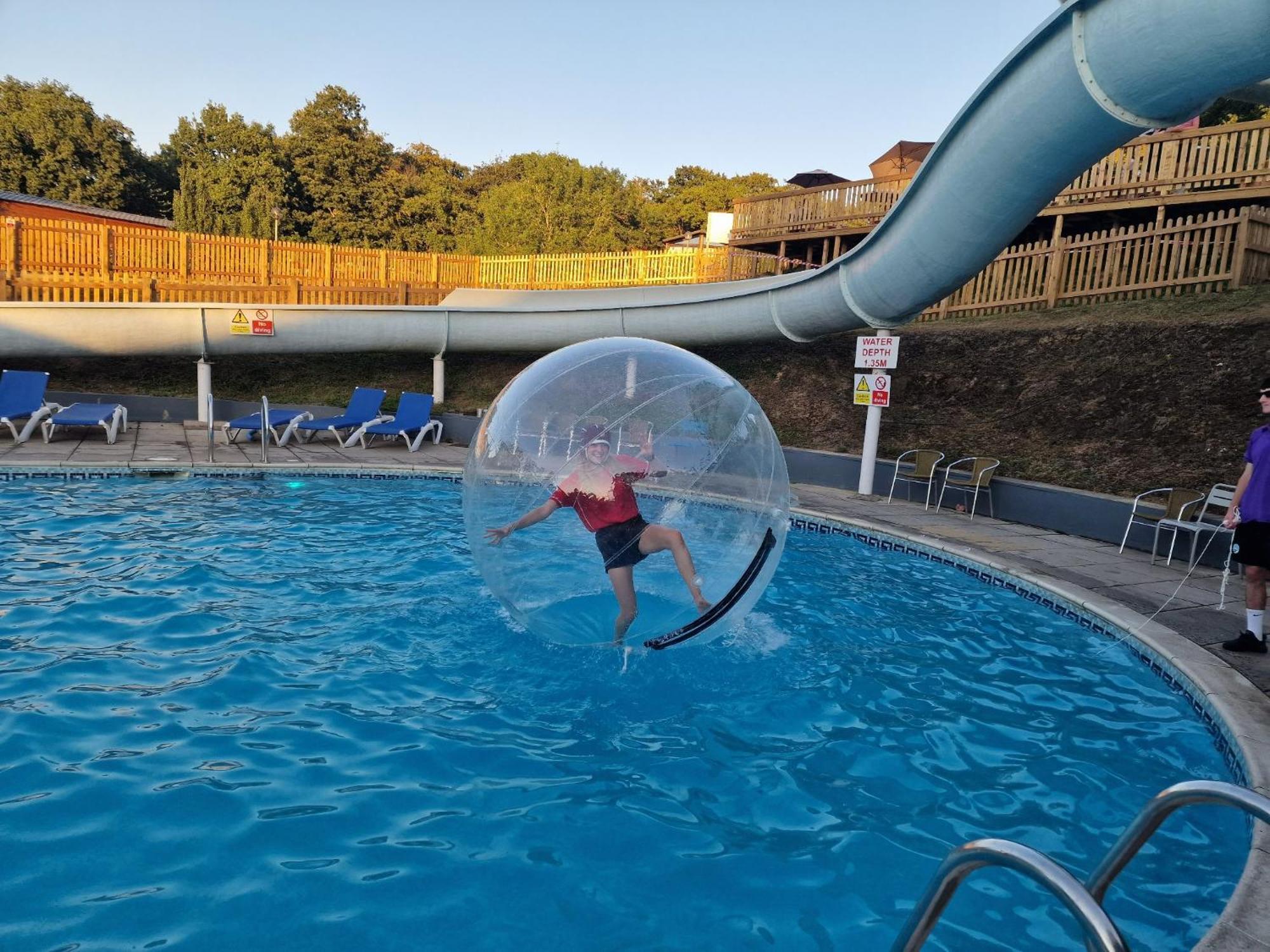 Spacious Primrose Lodge For 6 With Hot Tub At A Spa Resort Chudleigh Luaran gambar